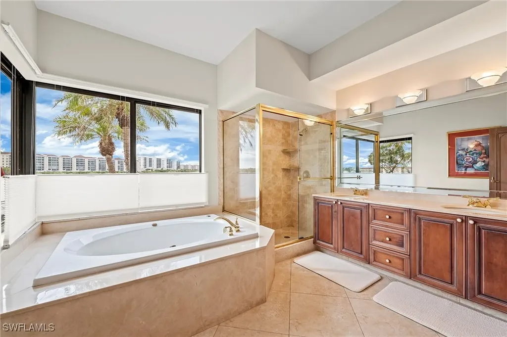 108 La Peninsula Boulevard Naples FL 34113