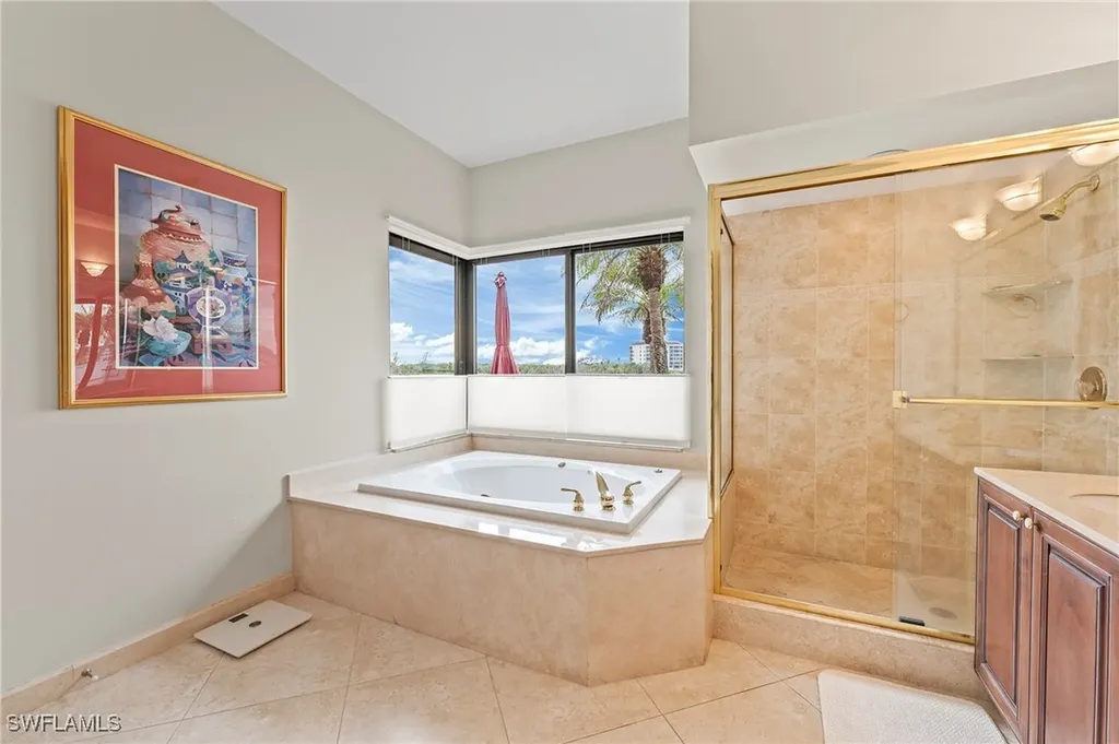 108 La Peninsula Boulevard Naples FL 34113