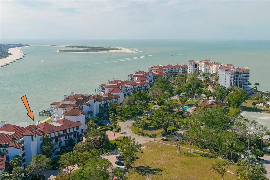 108 La Peninsula Boulevard Naples FL 34113