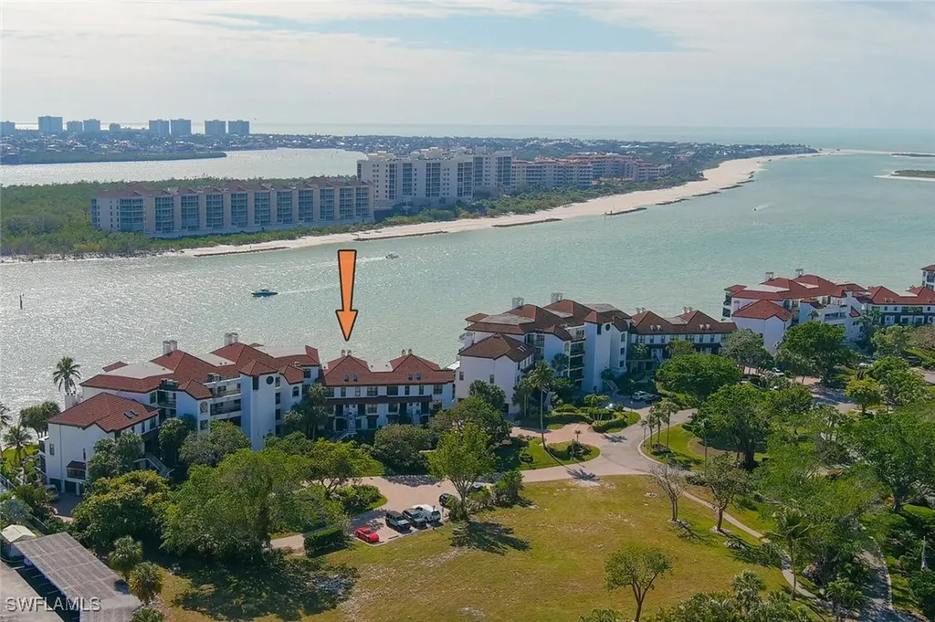 108 La Peninsula Boulevard Naples FL 34113