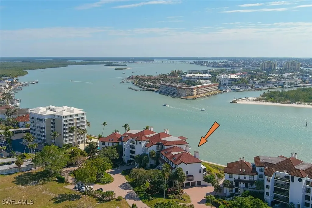 108 La Peninsula Boulevard Naples FL 34113