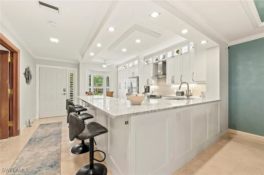 108 La Peninsula Boulevard Naples FL 34113