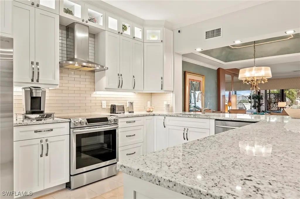 108 La Peninsula Boulevard Naples FL 34113