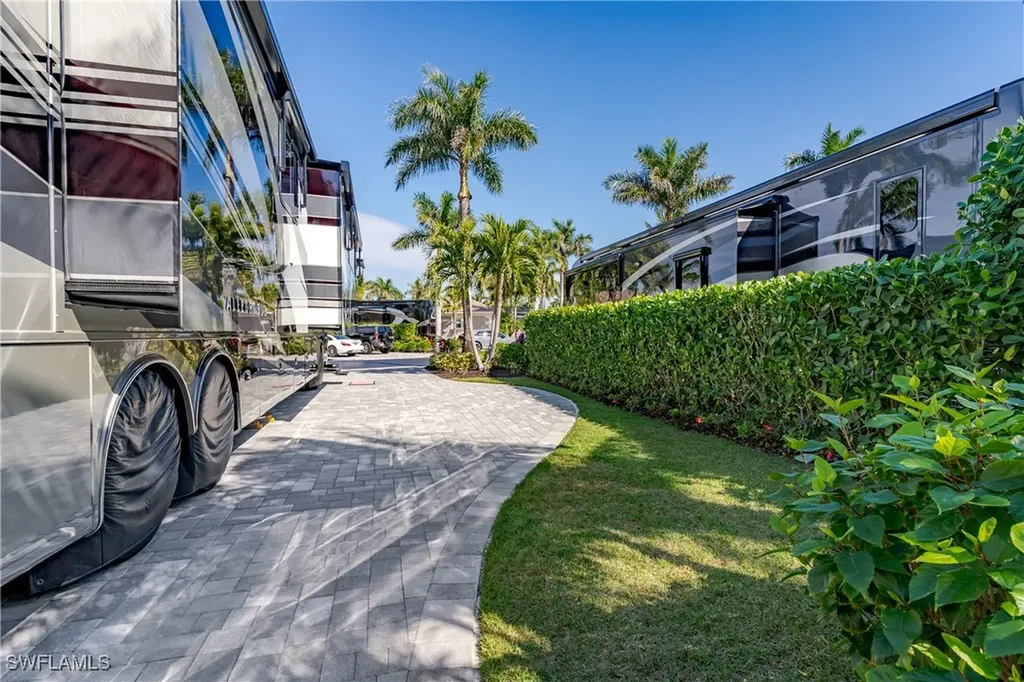 13467 Snook Circle Naples FL 34114