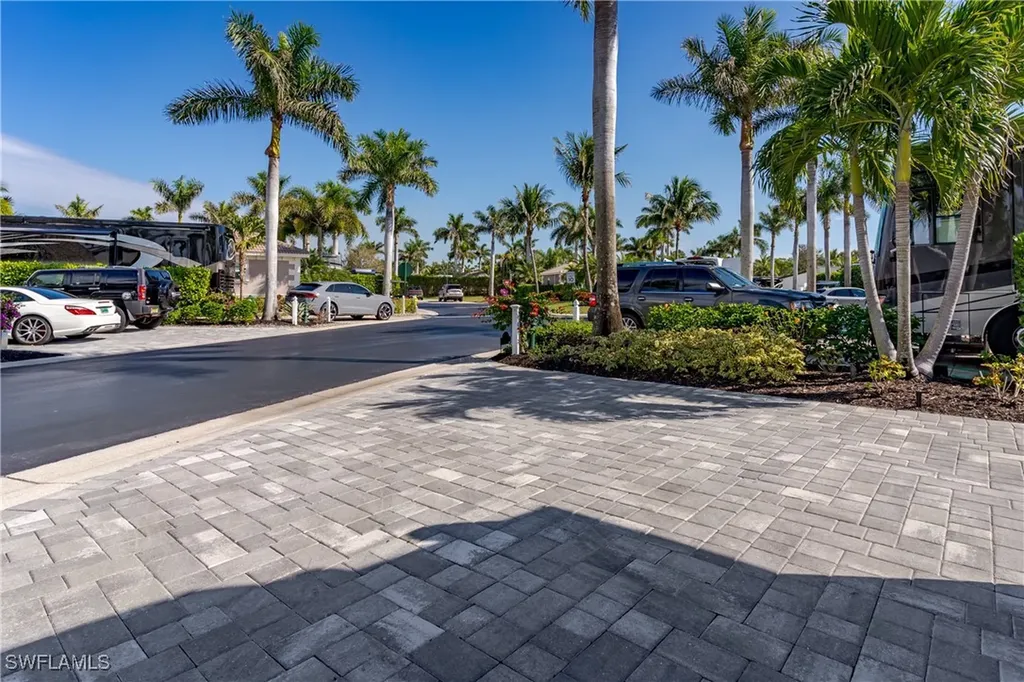 13467 Snook Circle Naples FL 34114