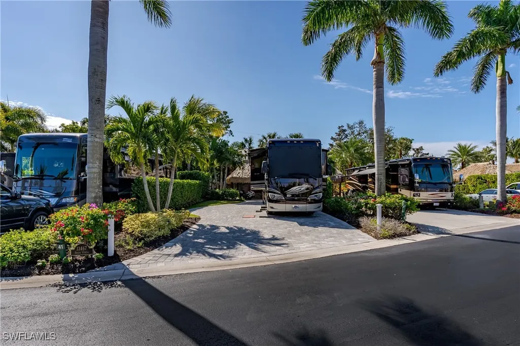 13467 Snook Circle Naples FL 34114