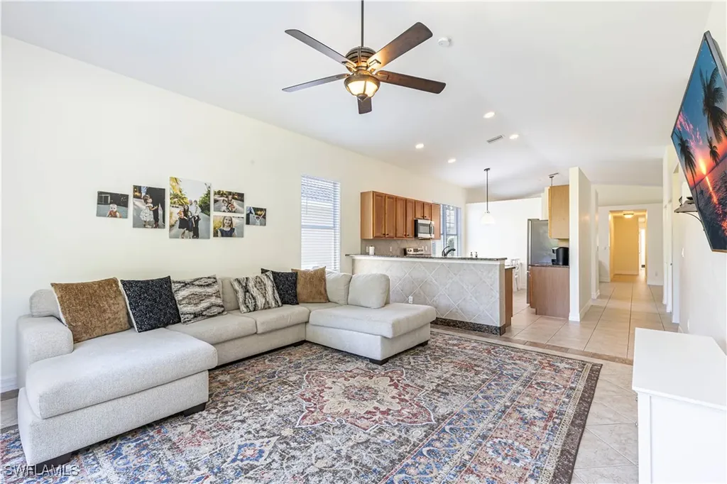 1767 Ribbon Fan Lane Naples FL 34119