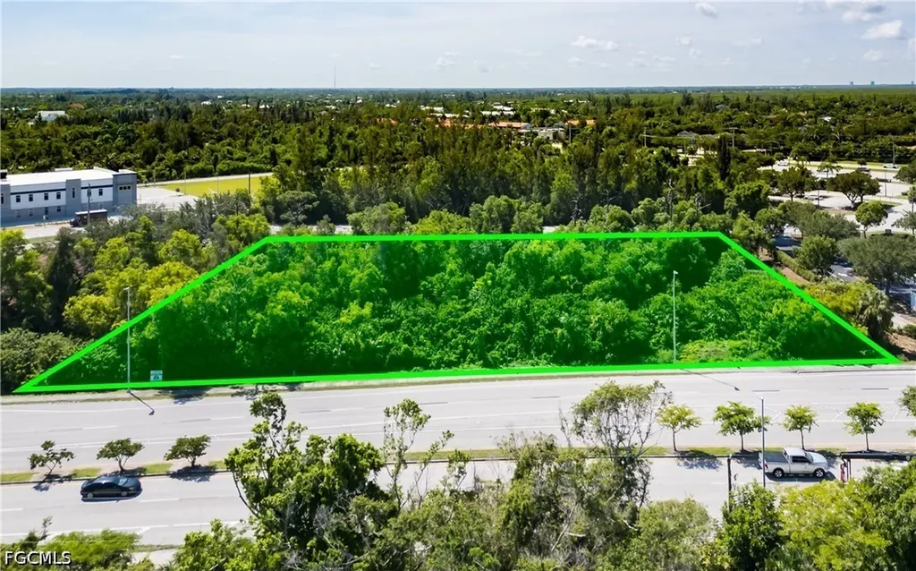 15100 & 15200 Elderberry Lane Fort Myers FL 33907
