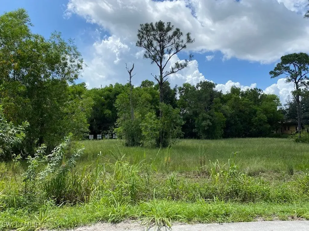 15100 & 15200 Elderberry Lane Fort Myers FL 33907