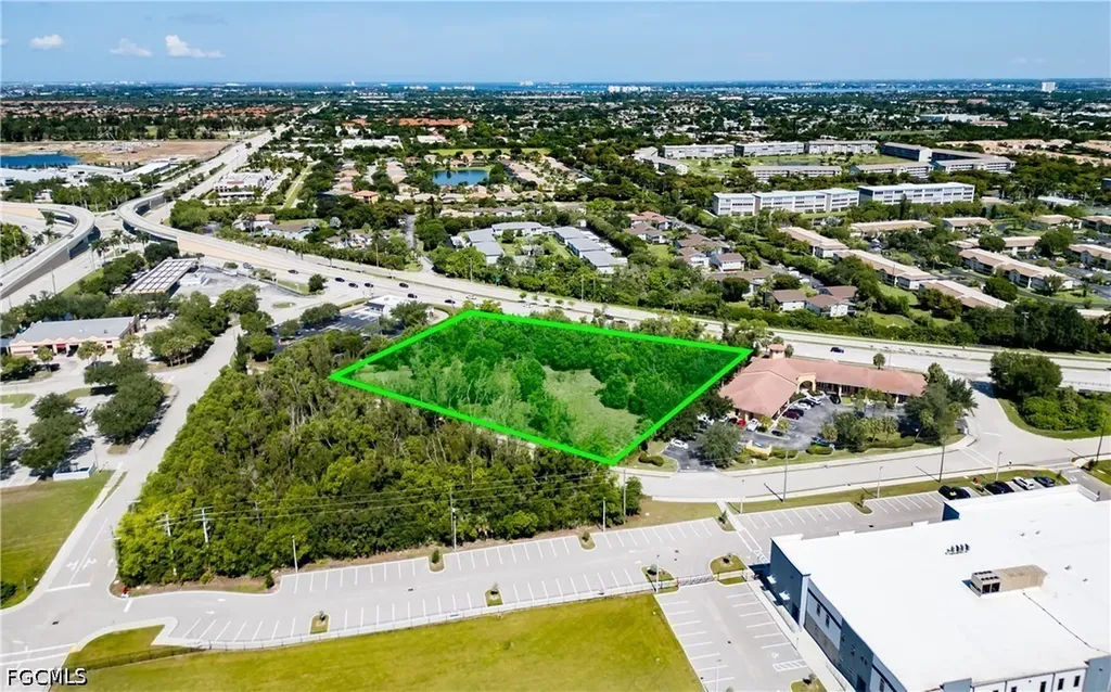 15100 & 15200 Elderberry Lane Fort Myers FL 33907