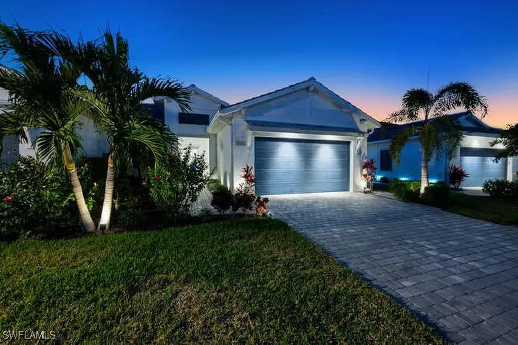 Naples FL, 9083 Saint Lucia Drive