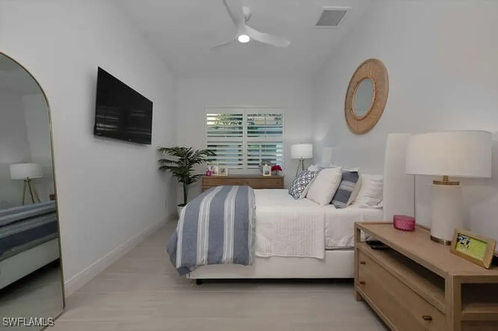 9083 Saint Lucia Drive Naples FL 34114