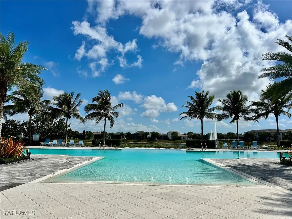 9083 Saint Lucia Drive Naples FL 34114