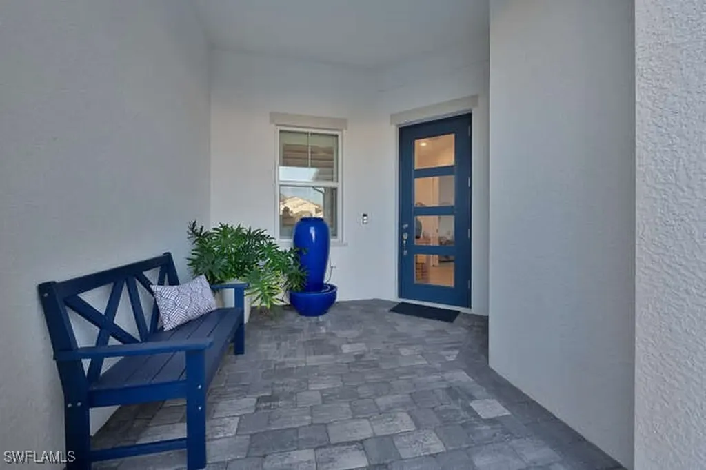 9083 Saint Lucia Drive Naples FL 34114