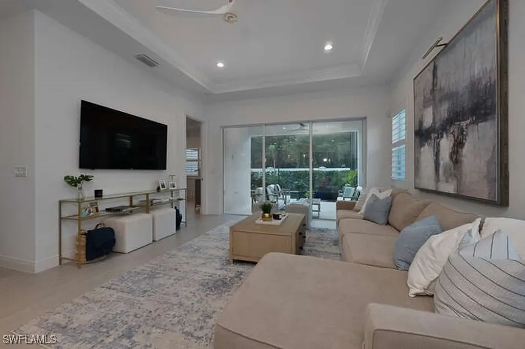 9083 Saint Lucia Drive Naples FL 34114