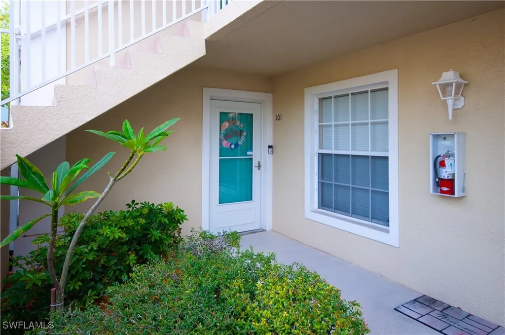 22721 Sandy Bay Drive Estero FL 33928-4393