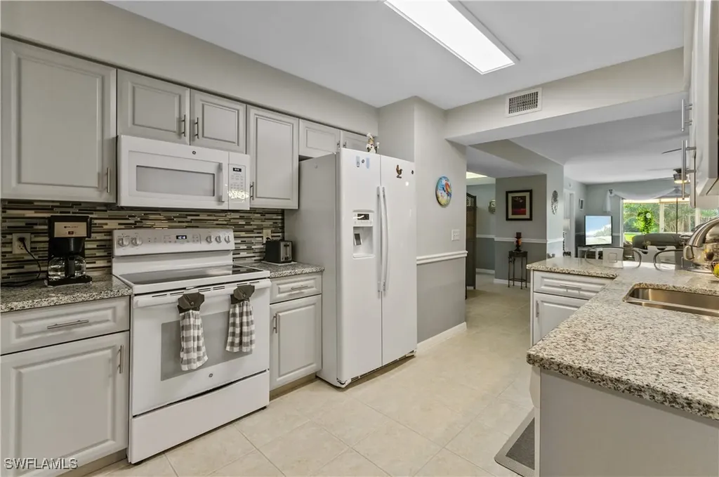 22721 Sandy Bay Drive Estero FL 33928-4393
