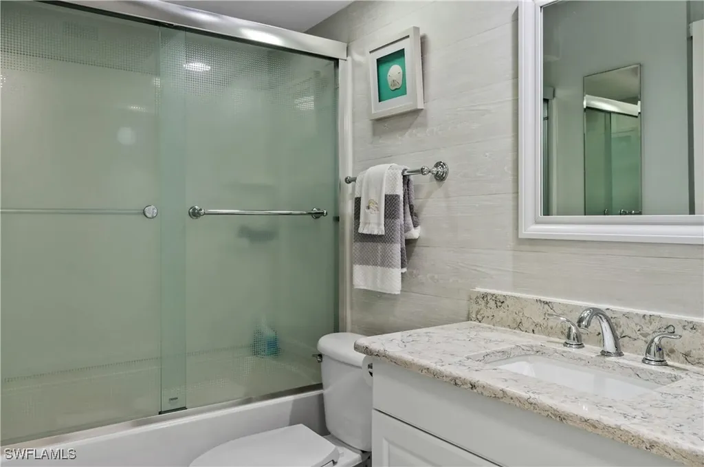 22721 Sandy Bay Drive Estero FL 33928-4393