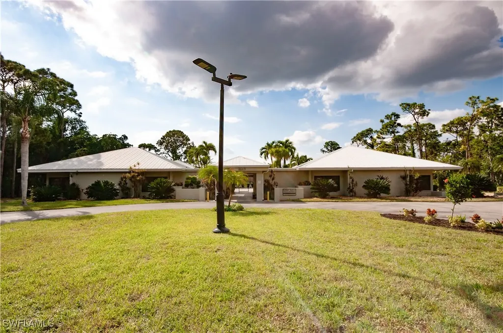 22721 Sandy Bay Drive Estero FL 33928-4393