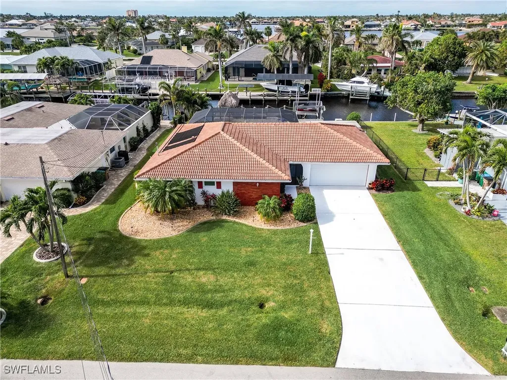 5244 SW 3rd Avenue Cape Coral FL 33914