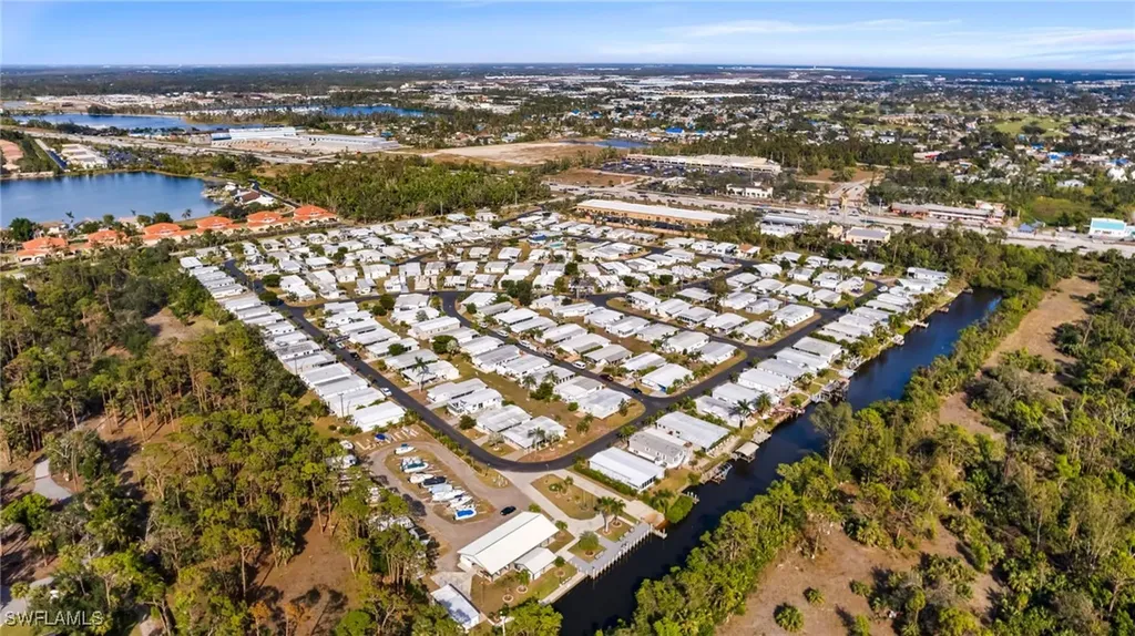 22 Williamsburg Way Fort Myers FL 33908