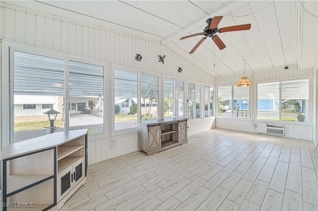 138 Lexington Avenue Fort Myers FL 33908