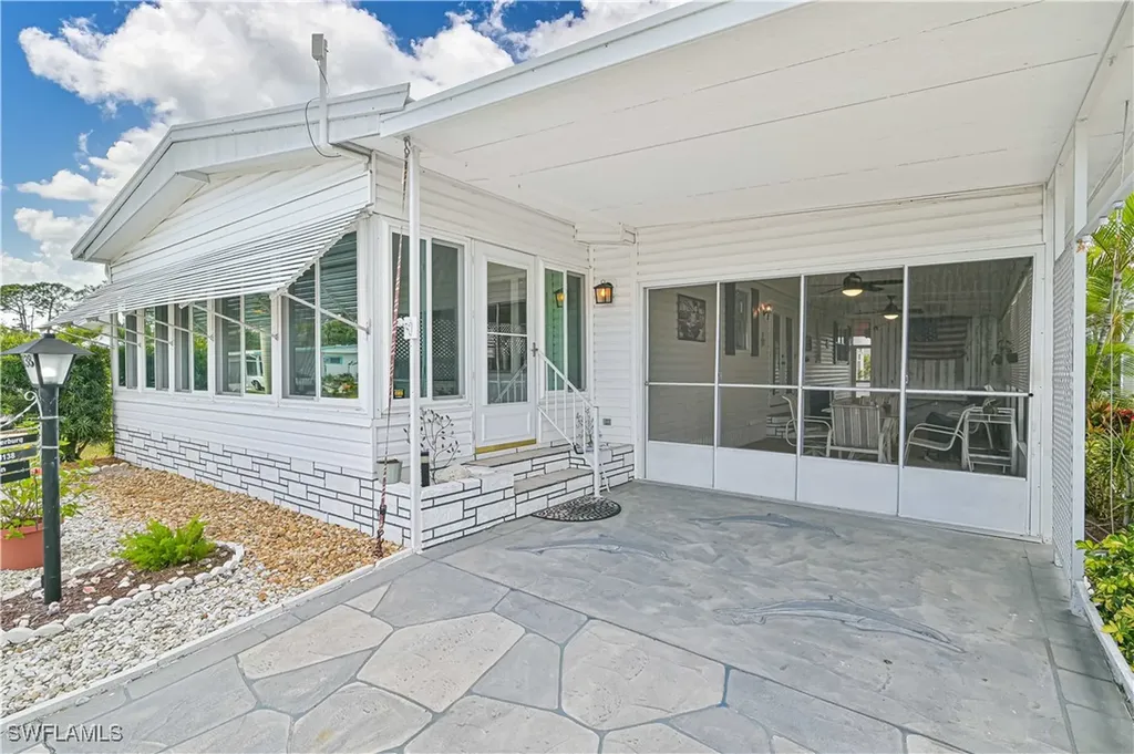 138 Lexington Avenue Fort Myers FL 33908