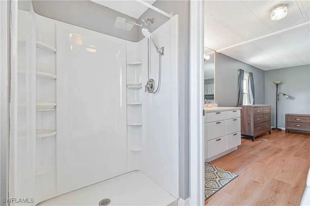 138 Lexington Avenue Fort Myers FL 33908