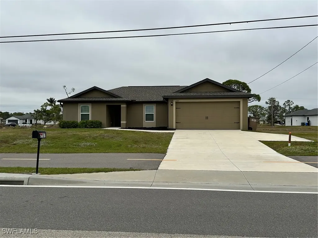 2707 Van Buren Parkway Cape Coral FL 33993