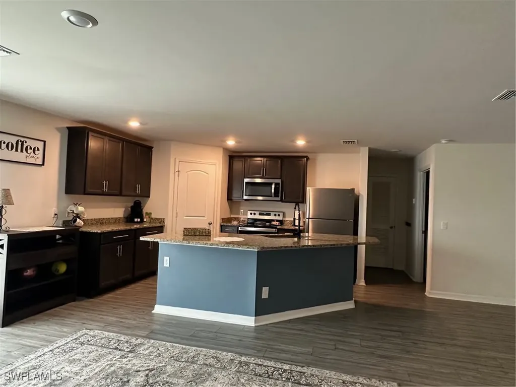 2707 Van Buren Parkway Cape Coral FL 33993