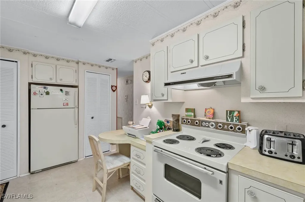 9004 Arbor Drive North Fort Myers FL 33903