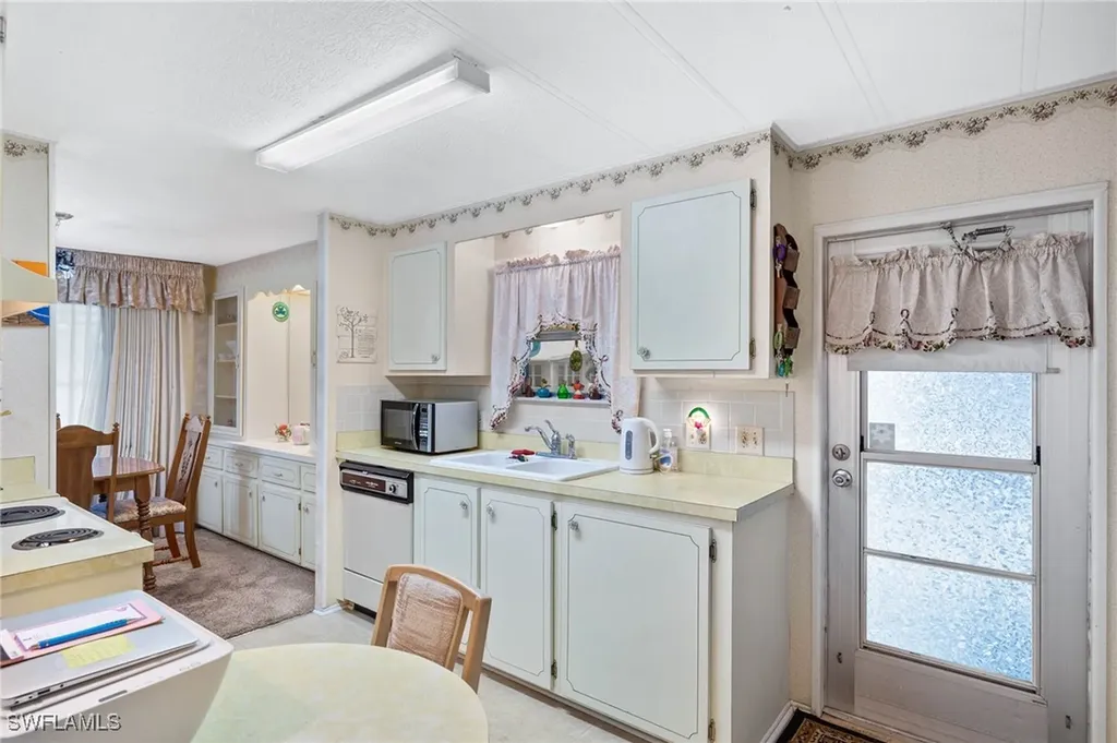 9004 Arbor Drive North Fort Myers FL 33903