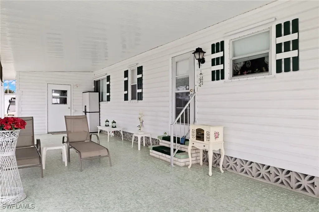 9004 Arbor Drive North Fort Myers FL 33903