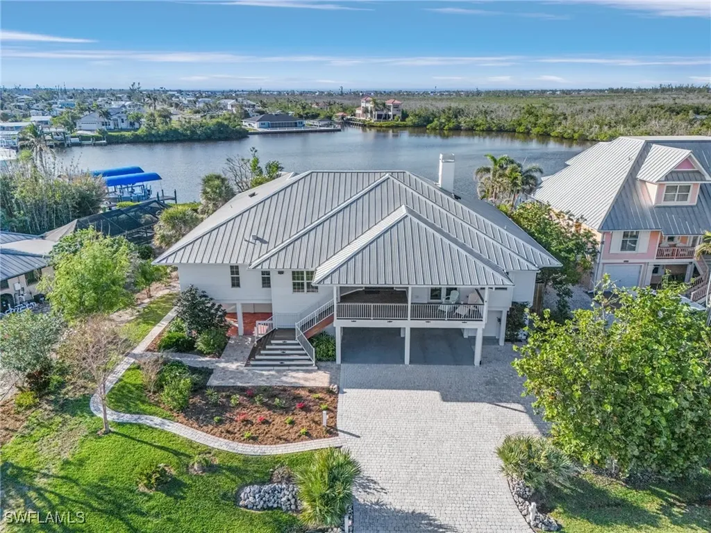 2771 Teal Court St. James City FL 33956