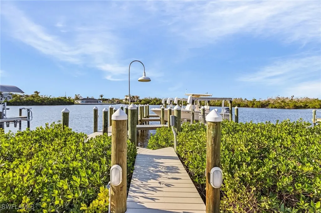 2771 Teal Court St. James City FL 33956