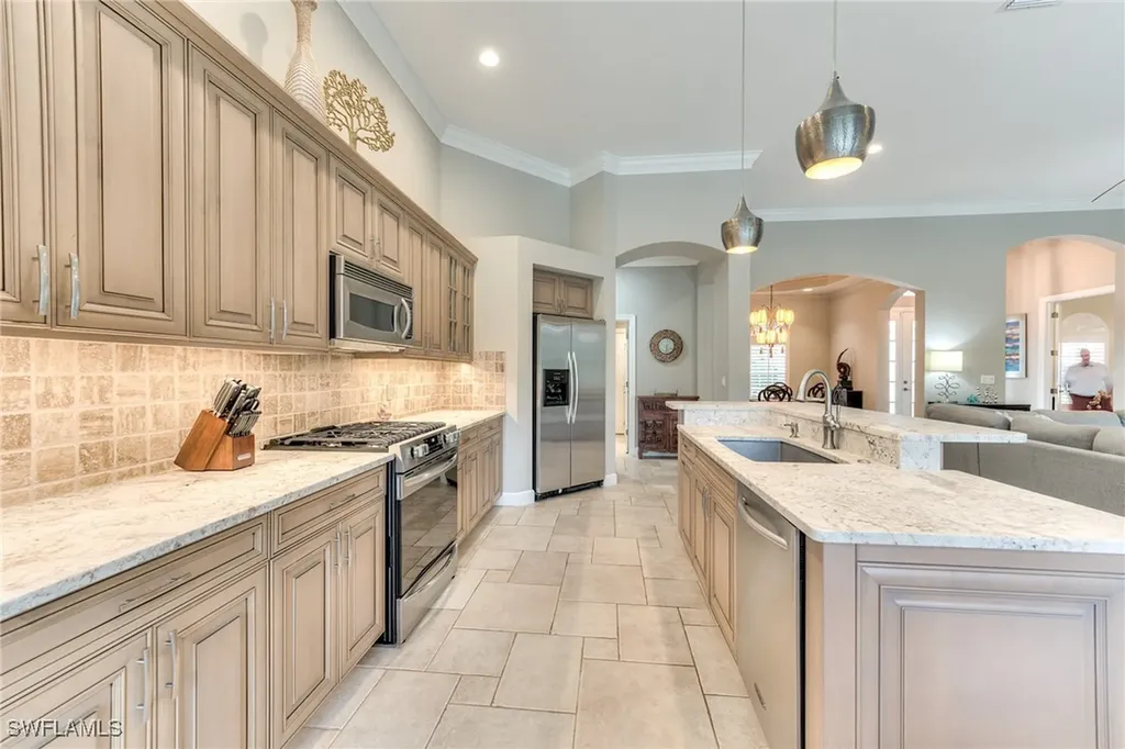 22231 Kenwood Isle Drive Estero FL 34135