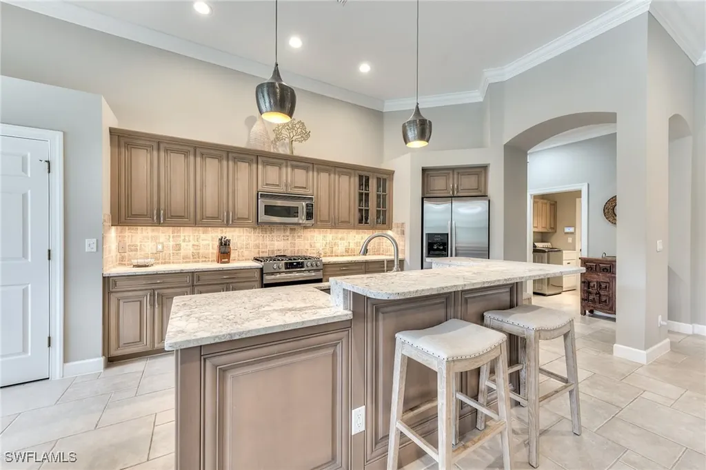 22231 Kenwood Isle Drive Estero FL 34135