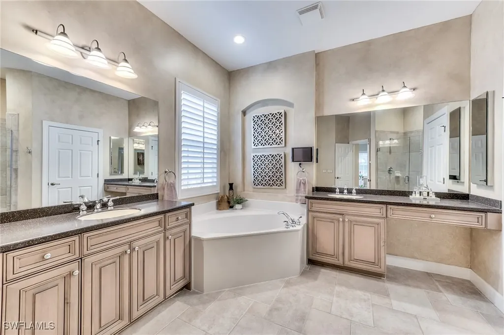 22231 Kenwood Isle Drive Estero FL 34135