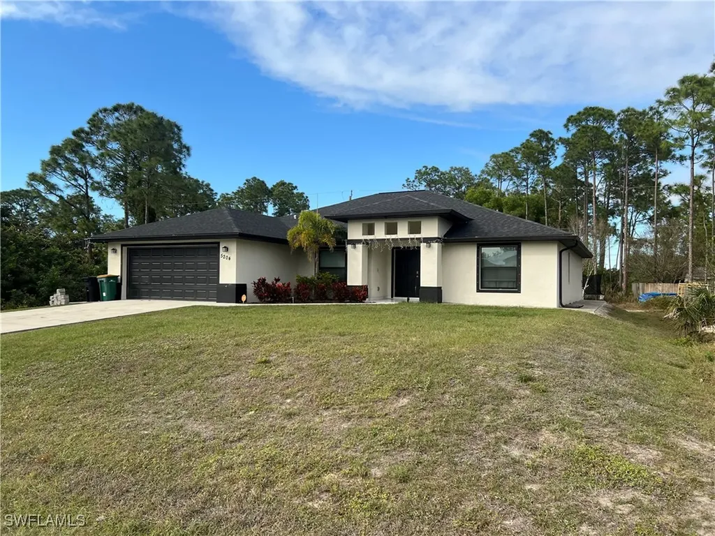 5204 6th Street W Lehigh Acres FL 33971