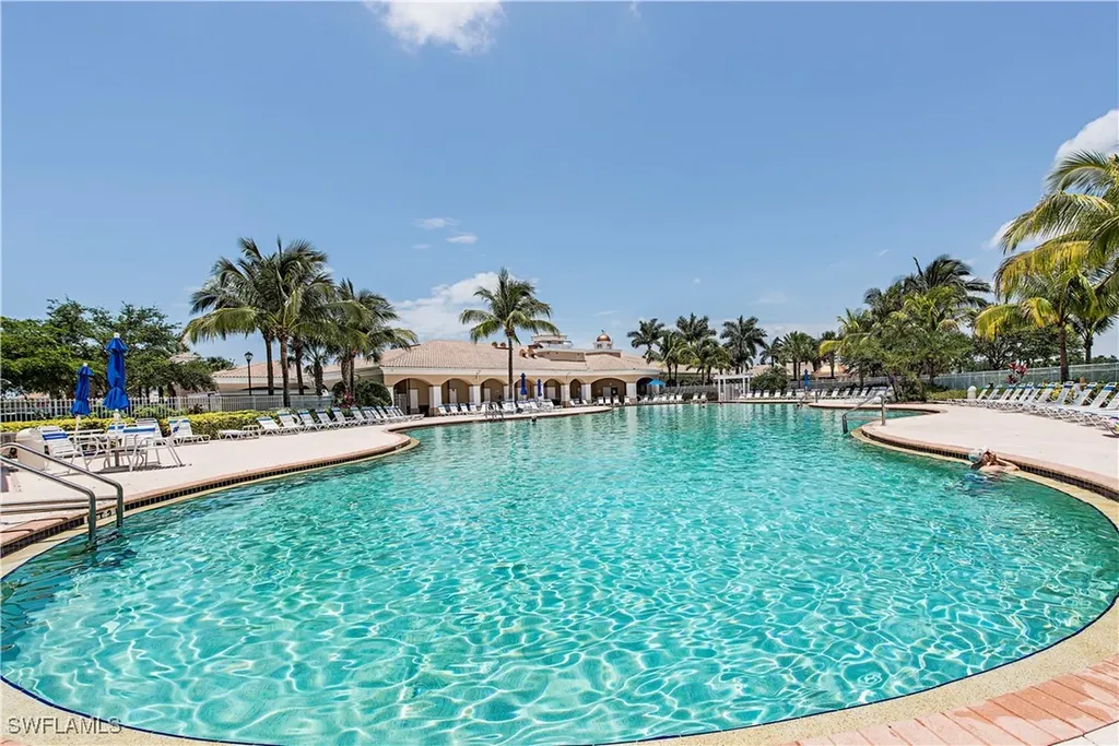 7162 Marconi Court Naples FL 34114