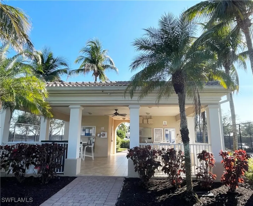 7162 Marconi Court Naples FL 34114