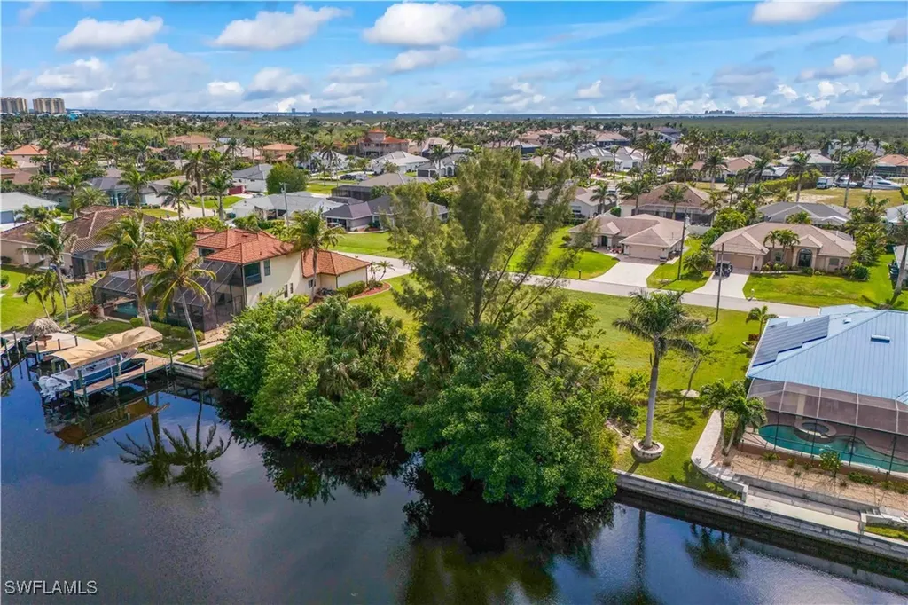 2301 SW 54th Lane Cape Coral FL 33914