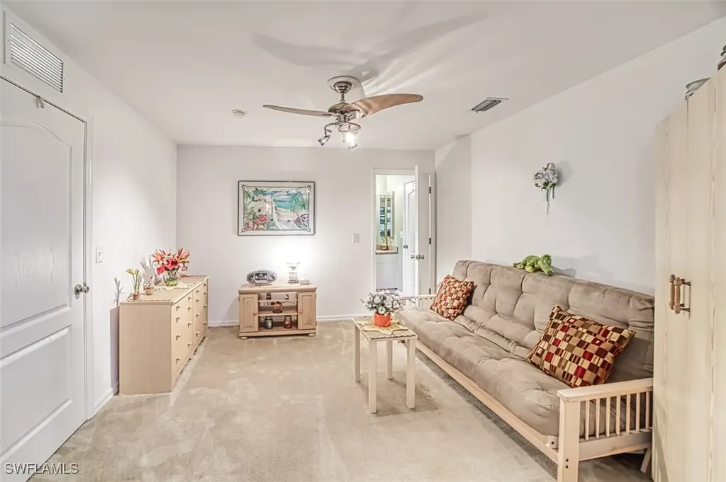 2124 NE 9th Place Cape Coral FL 33909
