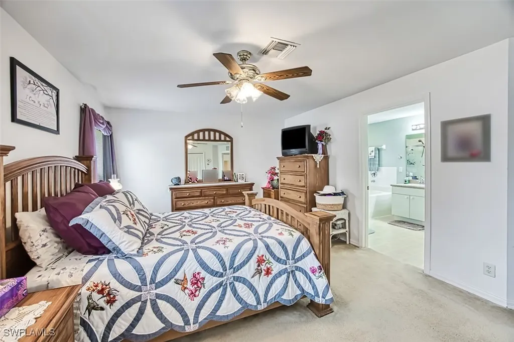 2124 NE 9th Place Cape Coral FL 33909