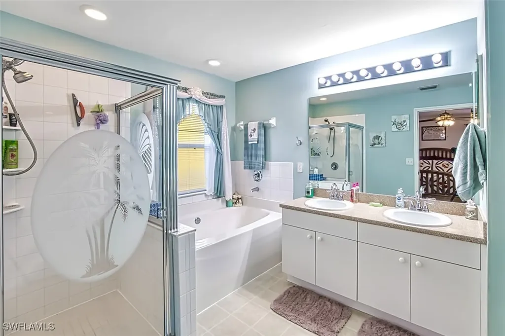 2124 NE 9th Place Cape Coral FL 33909