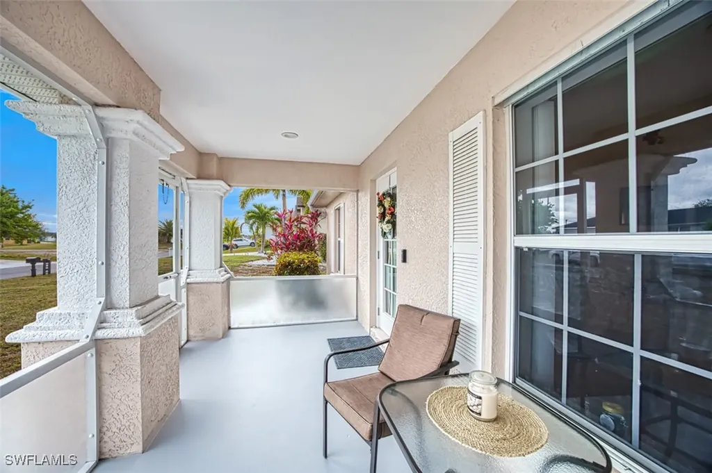 2124 NE 9th Place Cape Coral FL 33909
