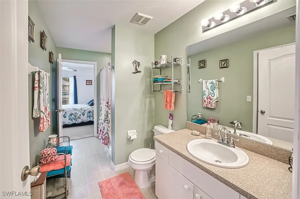 2124 NE 9th Place Cape Coral FL 33909