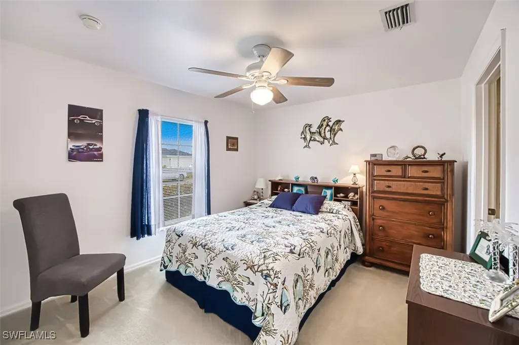 2124 NE 9th Place Cape Coral FL 33909