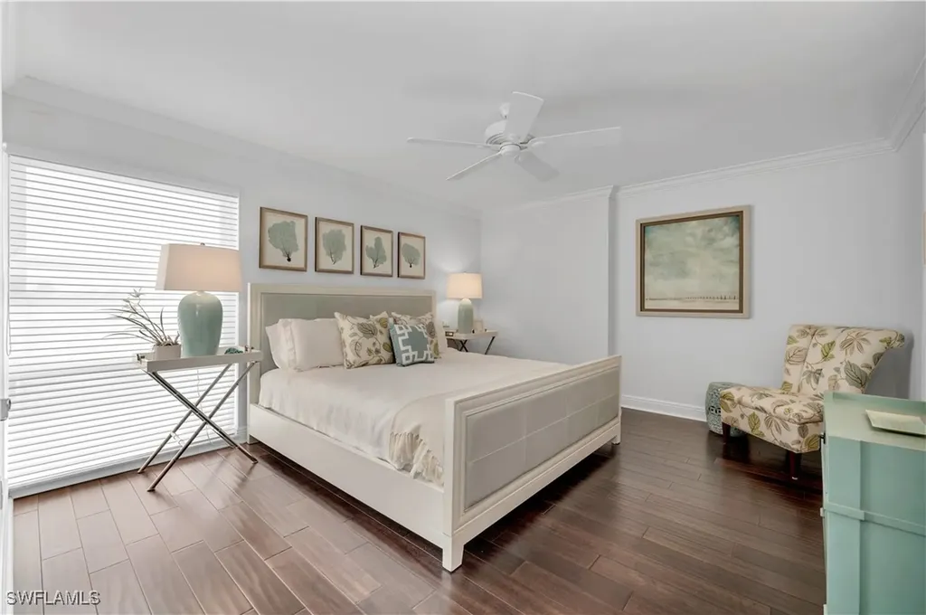 300 Park Shore Drive Naples FL 34103