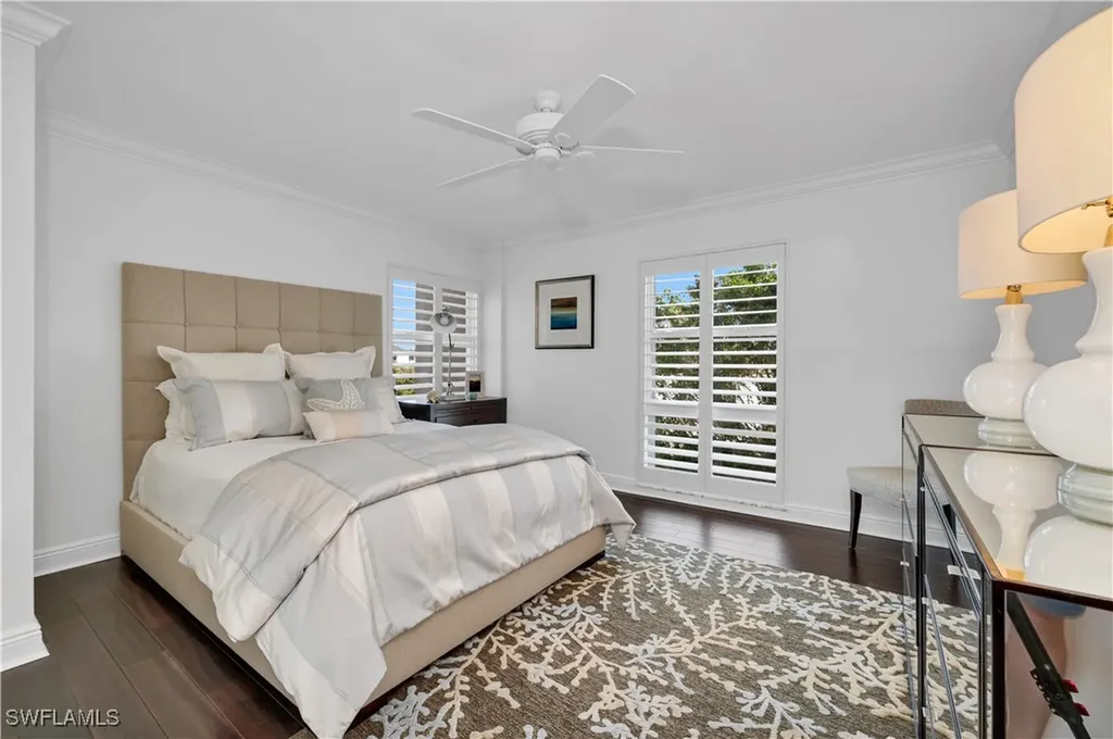 300 Park Shore Drive Naples FL 34103